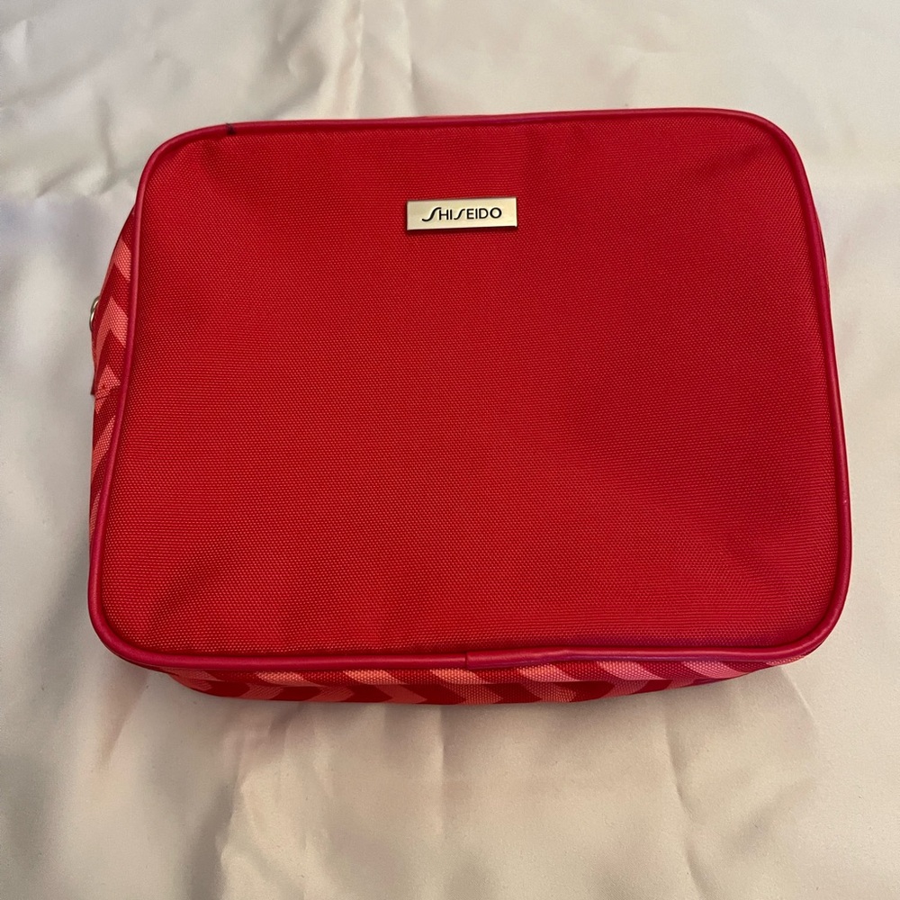 Shiseido Scarlet Travel Pouch